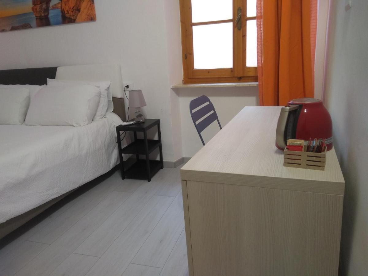 B&B Albenga Casa Panfilo ภายนอก รูปภาพ
