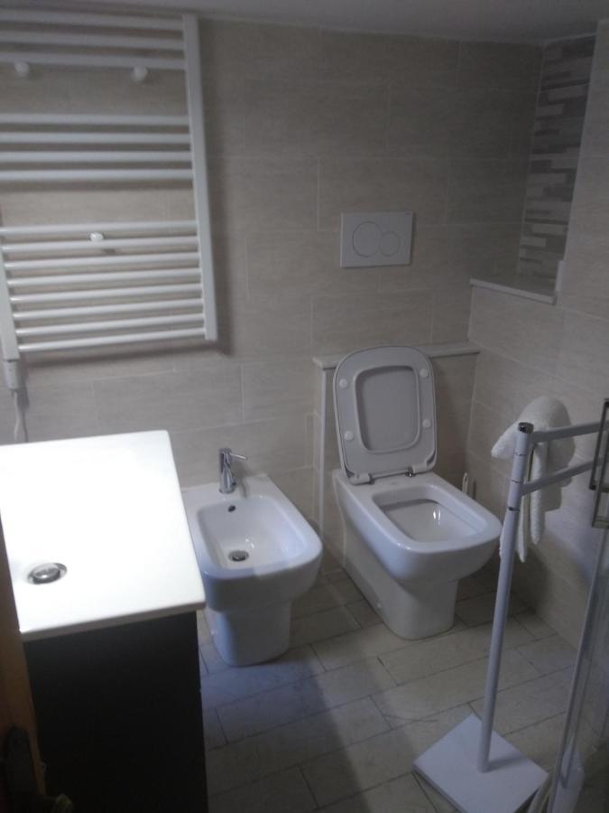 B&B Albenga Casa Panfilo ภายนอก รูปภาพ